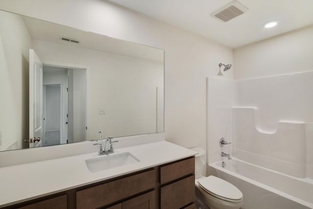 5136 Red Rock Lane, Schererville, IN 46375