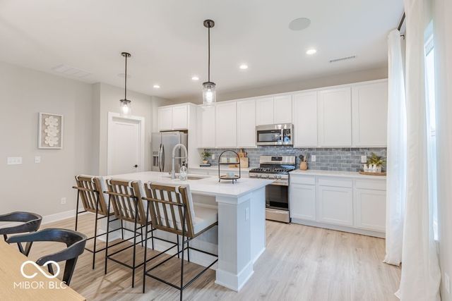 12141 Olivine Avenue, Cumberland, IN 46229