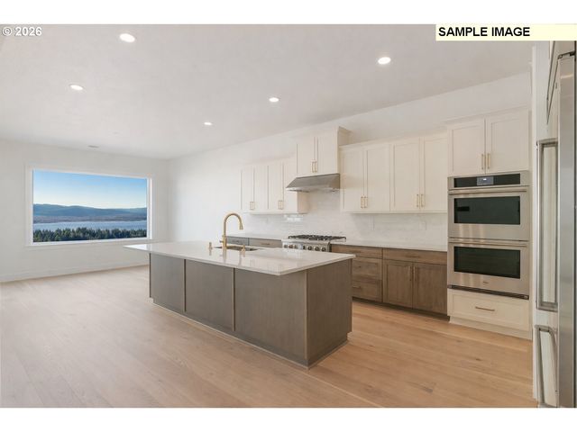 670 N Y St, Washougal, WA 98671