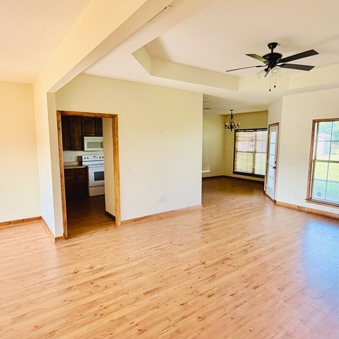 12407 S Us 231, Cottonwood, AL 36320