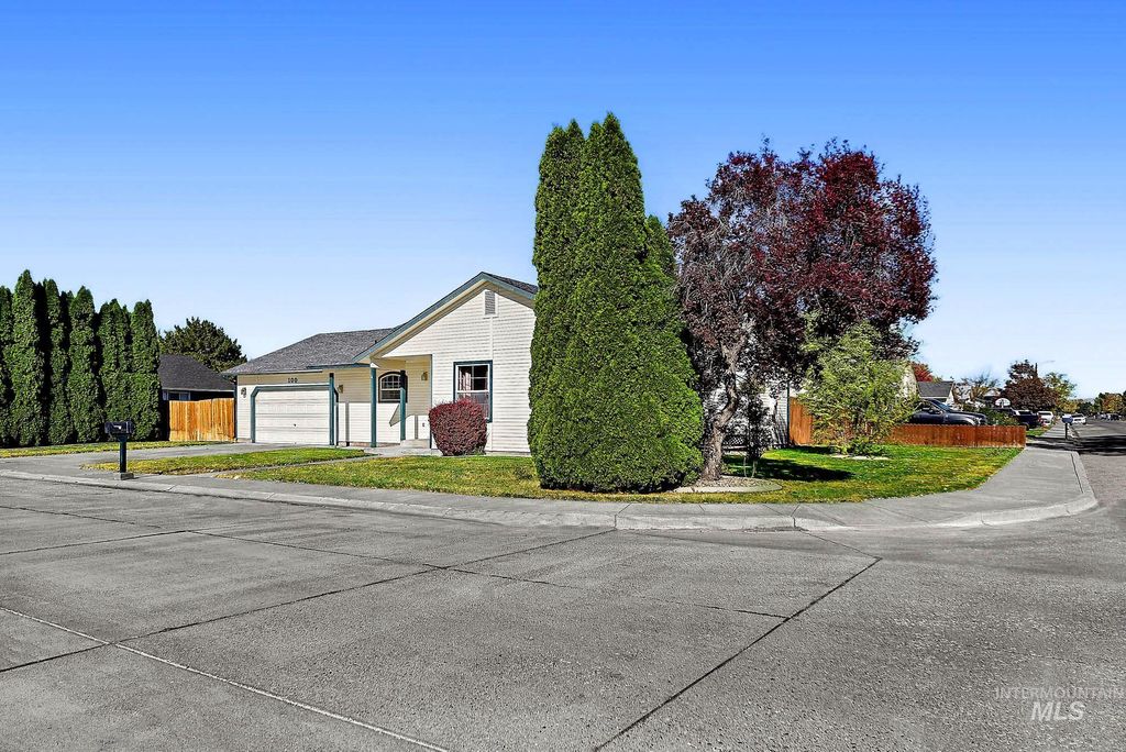 100 W 14th N, Mountain Home, ID 83647 photo 3