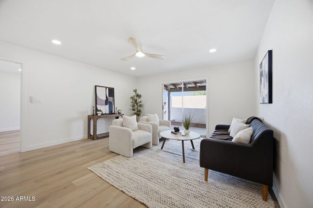 4547 W MCLELLAN Road, Glendale, AZ 85301