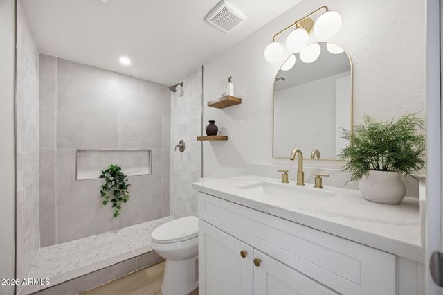 4547 W MCLELLAN Road, Glendale, AZ 85301