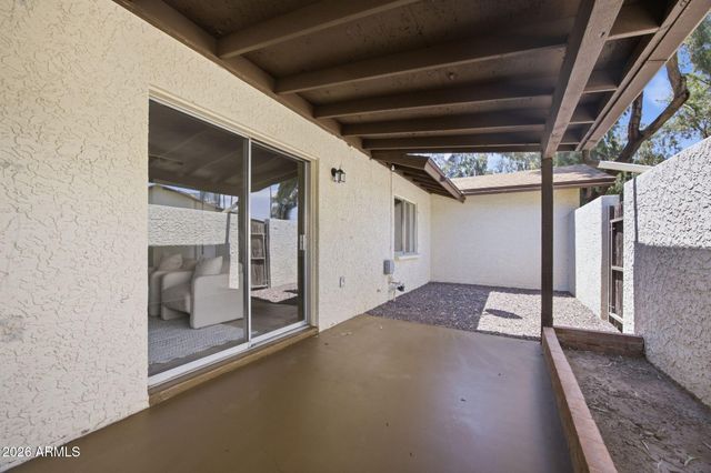 4547 W MCLELLAN Road, Glendale, AZ 85301