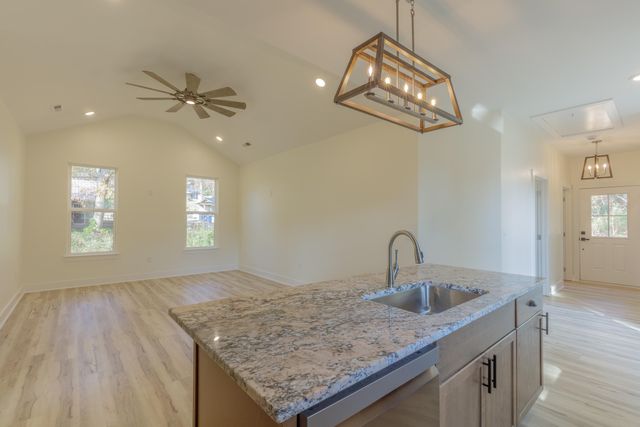 702.5 Henderson Street, Lafayette, GA 30728