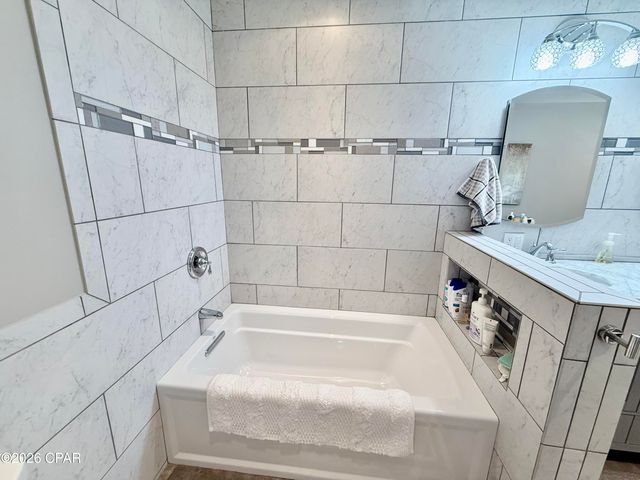 2679 Choctaw Trail, Marianna, FL 32446