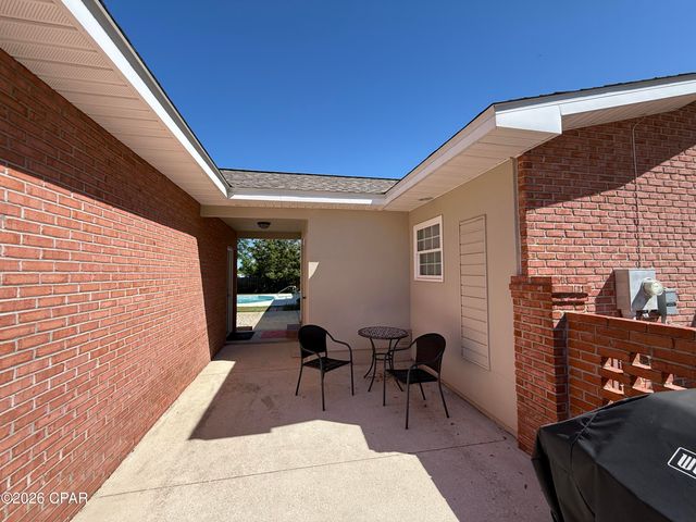 2679 Choctaw Trail, Marianna, FL 32446