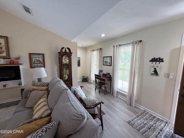 2679 Choctaw Trail, Marianna, FL 32446