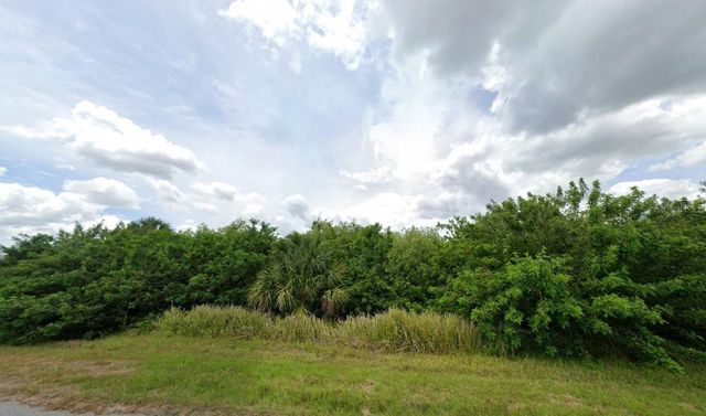 2307 MEETZE STREET, Port Charlotte, FL 33953