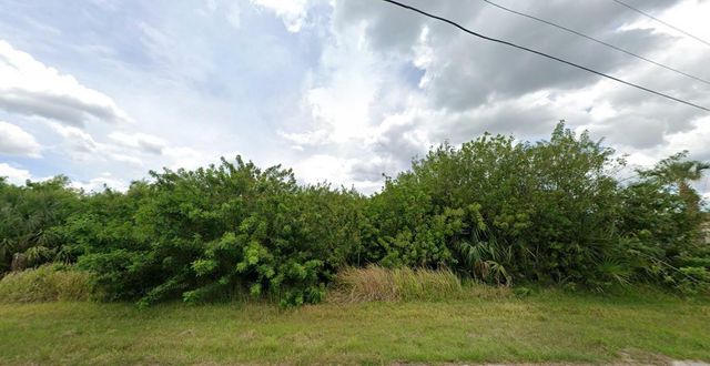 2307 MEETZE STREET, Port Charlotte, FL 33953