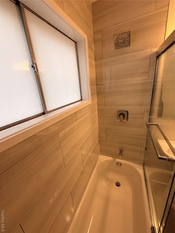 12 Elves Lane, Levittown, NY 11756