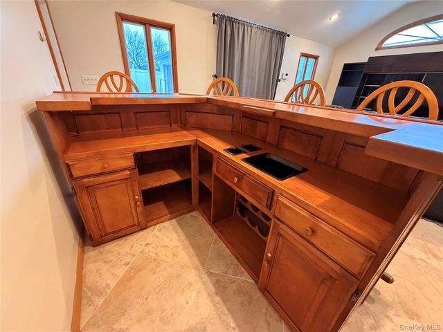 12 Elves Lane, Levittown, NY 11756