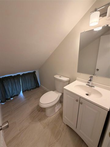 12 Elves Lane, Levittown, NY 11756