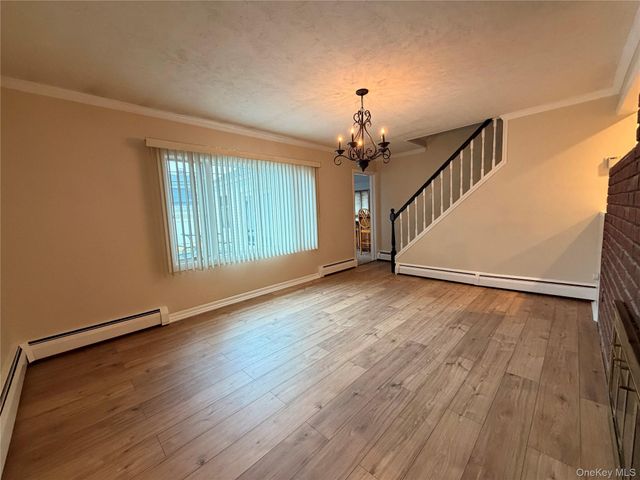 12 Elves Lane, Levittown, NY 11756