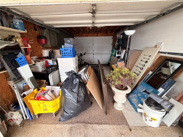 12 Elves Lane, Levittown, NY 11756