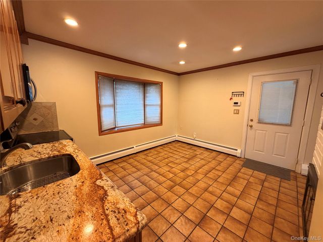 12 Elves Lane, Levittown, NY 11756