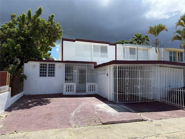 R - 2 Canaria JARDINES DE BORINQUEN, Carolina, PR 00982