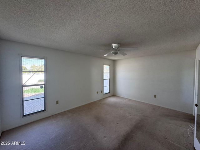 17614 N BUNTLINE Drive, Sun City West, AZ 85375