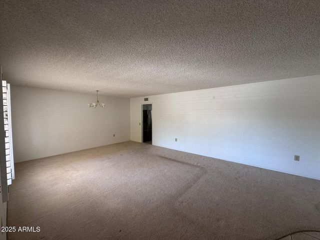 17614 N BUNTLINE Drive, Sun City West, AZ 85375