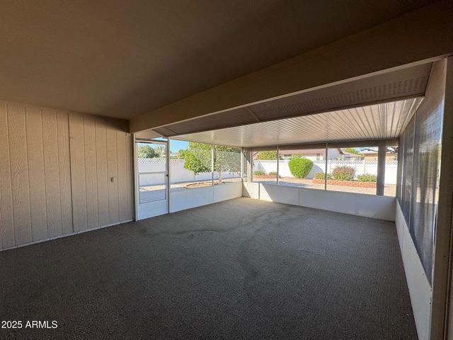 17614 N BUNTLINE Drive, Sun City West, AZ 85375