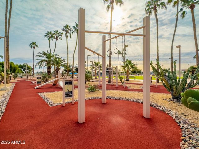 17614 N BUNTLINE Drive, Sun City West, AZ 85375