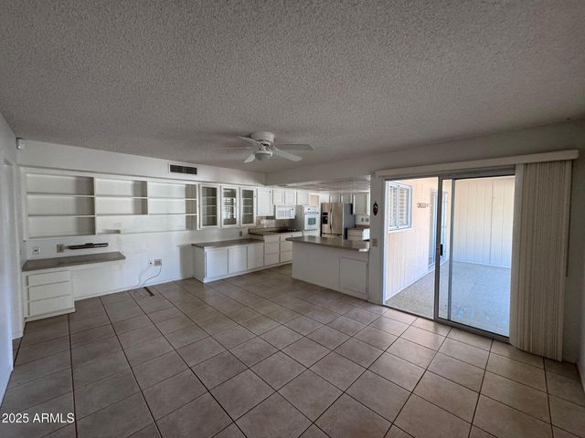 17614 N BUNTLINE Drive, Sun City West, AZ 85375