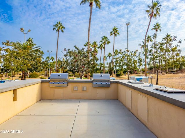 17614 N BUNTLINE Drive, Sun City West, AZ 85375