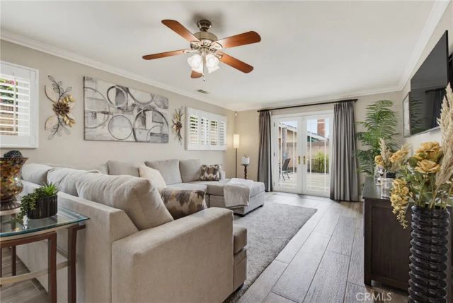 5210 E Canton Street, Long Beach, CA 90815