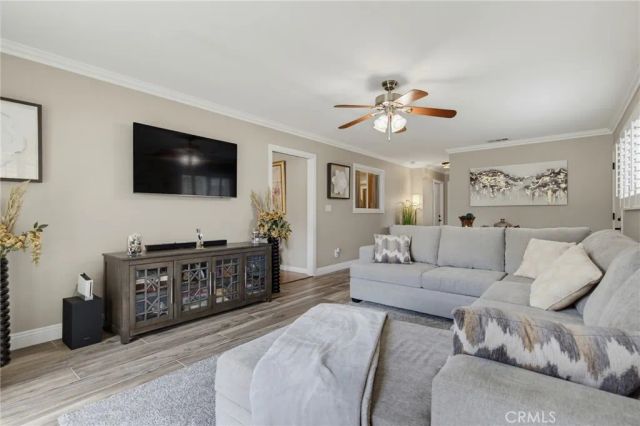 5210 E Canton Street, Long Beach, CA 90815