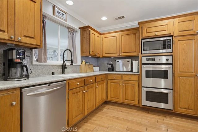 5210 E Canton Street, Long Beach, CA 90815