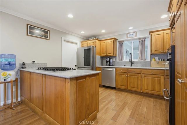 5210 E Canton Street, Long Beach, CA 90815