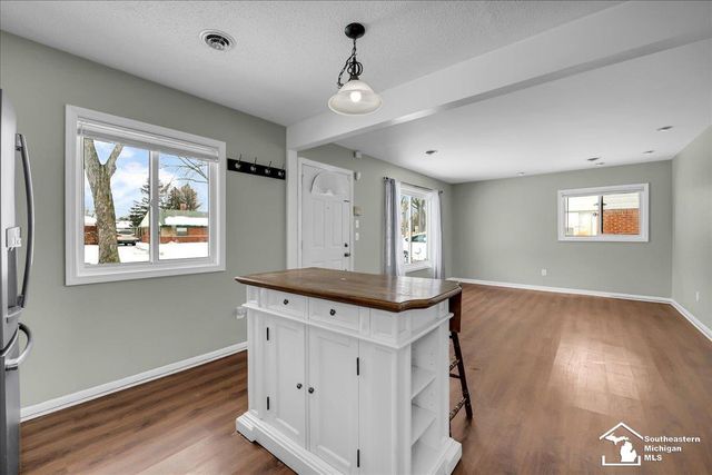 9255 Syracuse Street, Taylor, MI 48180