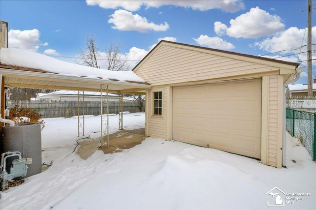 9255 Syracuse Street, Taylor, MI 48180