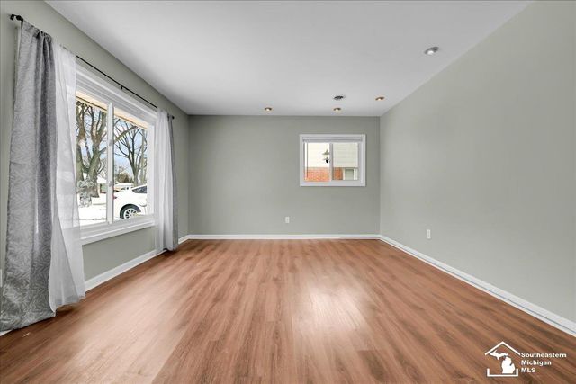 9255 Syracuse Street, Taylor, MI 48180