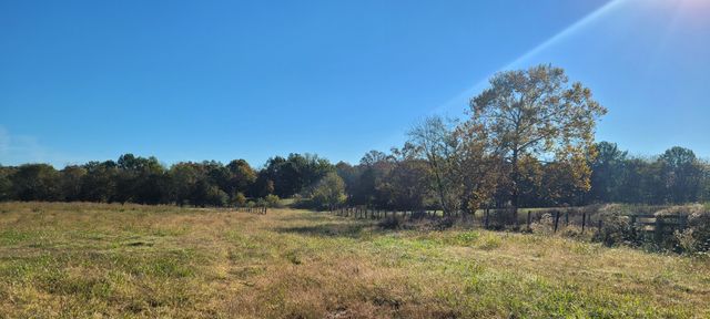 3 Knight Campground Rd, Shelbyville, TN 37160