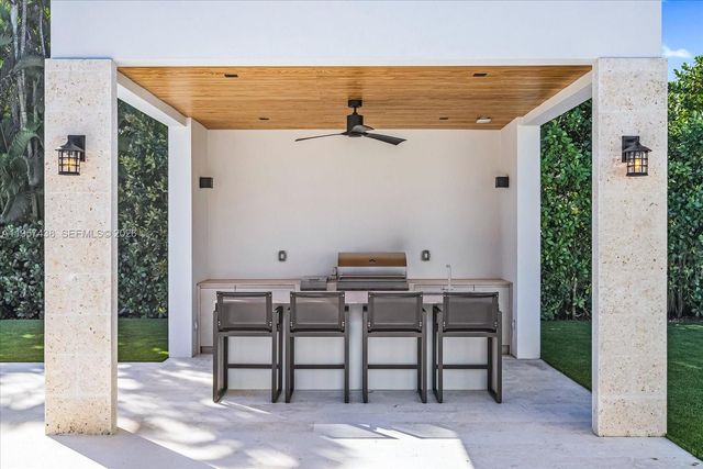 5902 SW 105th St, Pinecrest, FL 33156