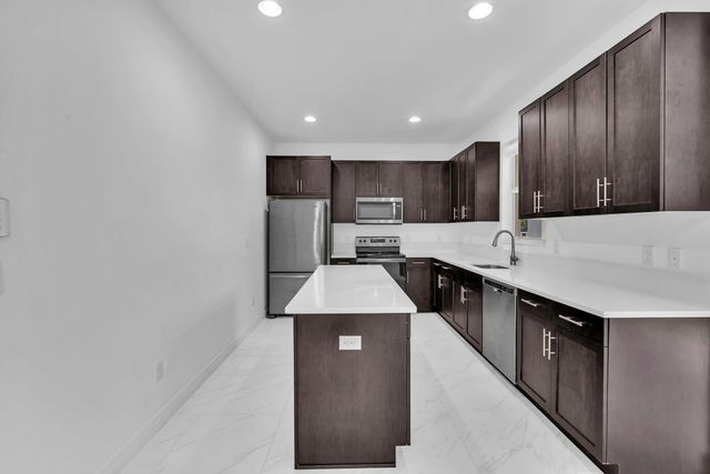 6947 PINES CIRCLE 21, Coconut Creek, FL 33073