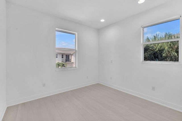 6947 PINES CIRCLE 21, Coconut Creek, FL 33073