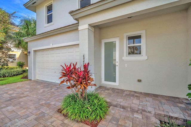6947 PINES CIRCLE 21, Coconut Creek, FL 33073
