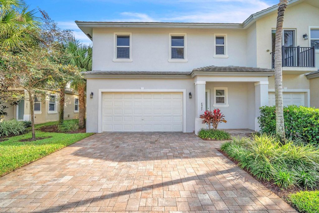 6947 PINES CIRCLE 21, Coconut Creek, FL 33073