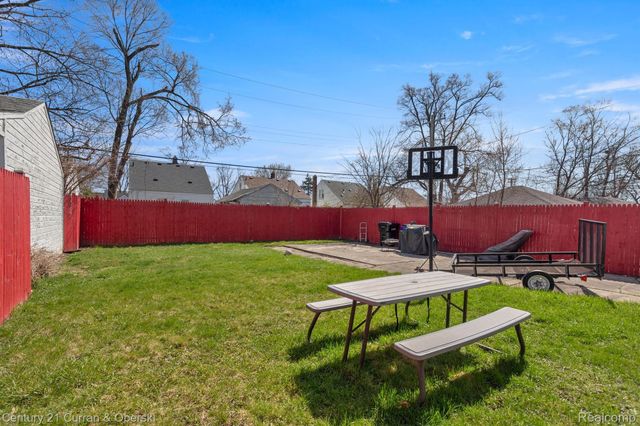 11670 MARLOWE Street, Detroit, MI 48227