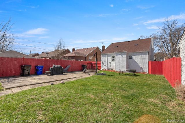11670 MARLOWE Street, Detroit, MI 48227