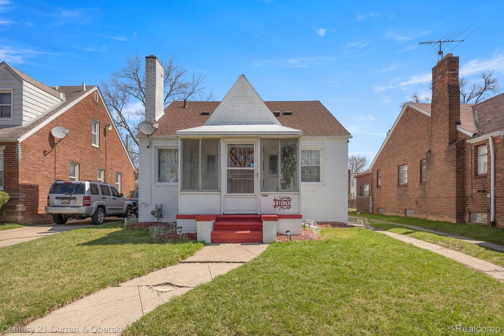 11670 MARLOWE Street, Detroit, MI 48227