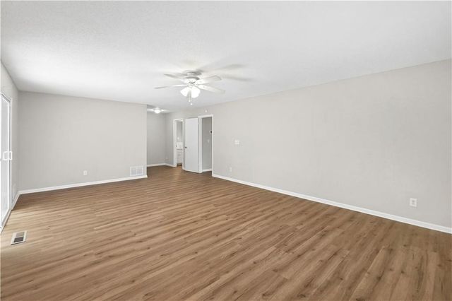 5949 James Road, Austell, GA 30168