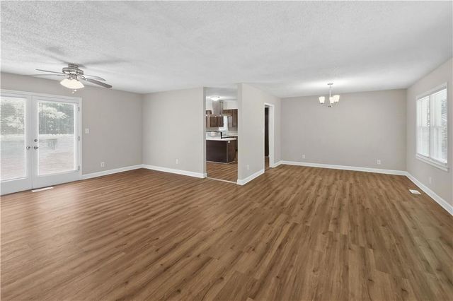 5949 James Road, Austell, GA 30168