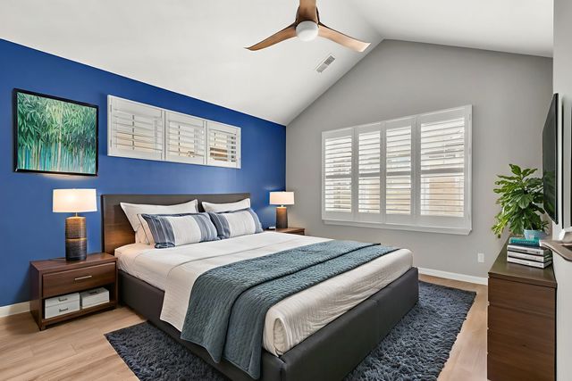 843 Lexington Circle E, Des Plaines, IL 60016