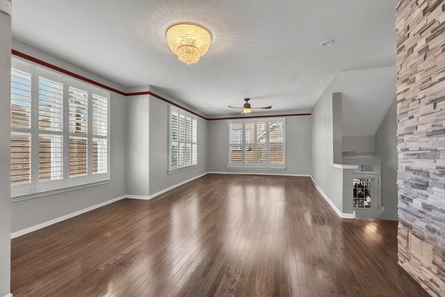 843 Lexington Circle E, Des Plaines, IL 60016