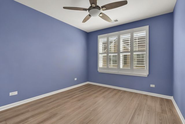 843 Lexington Circle E, Des Plaines, IL 60016