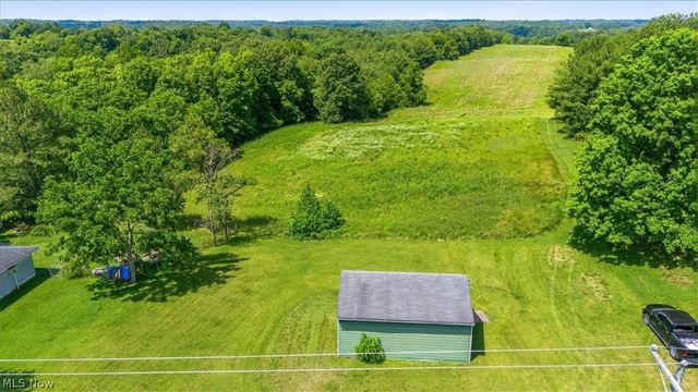 4731 State Route 555, Little Hocking, OH 45742