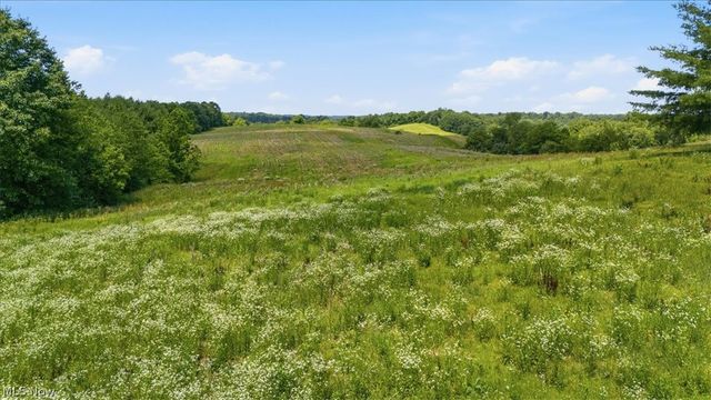 4731 State Route 555, Little Hocking, OH 45742